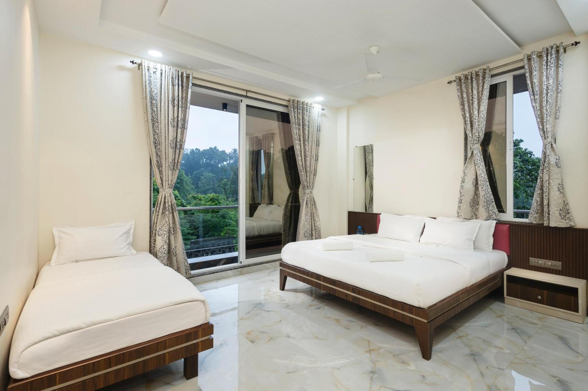 Stayscape Shreeji Farms 4Bhk 卡尔贾特 外观 照片